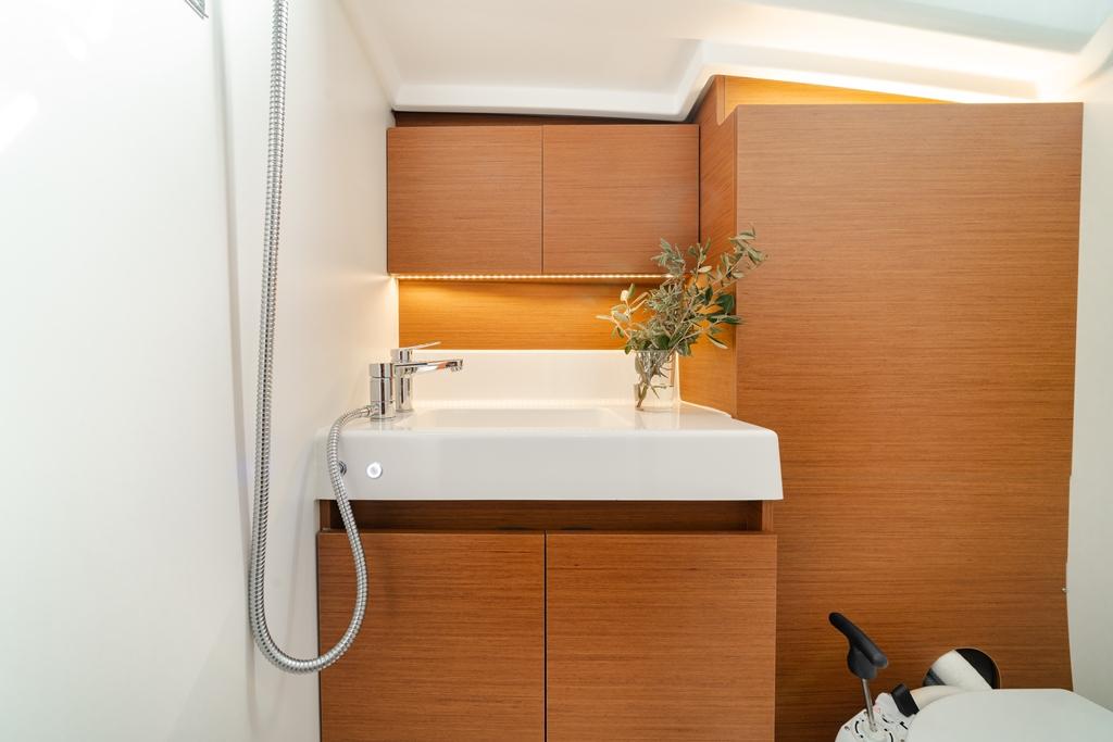 Sun Odyssey 380 - 3 cab., picture 10