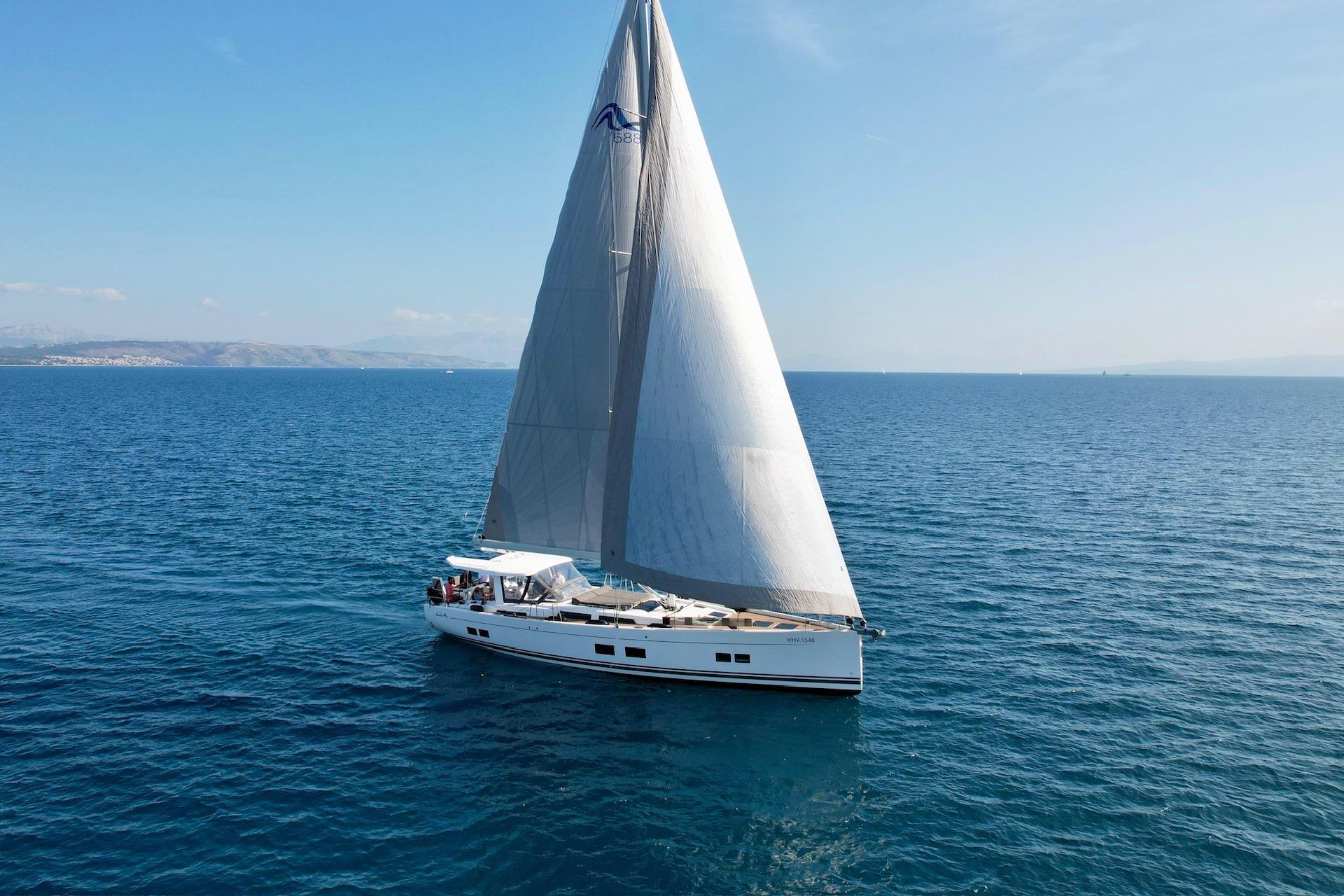 Hanse 588 - 3 + 1 cab., picture 6