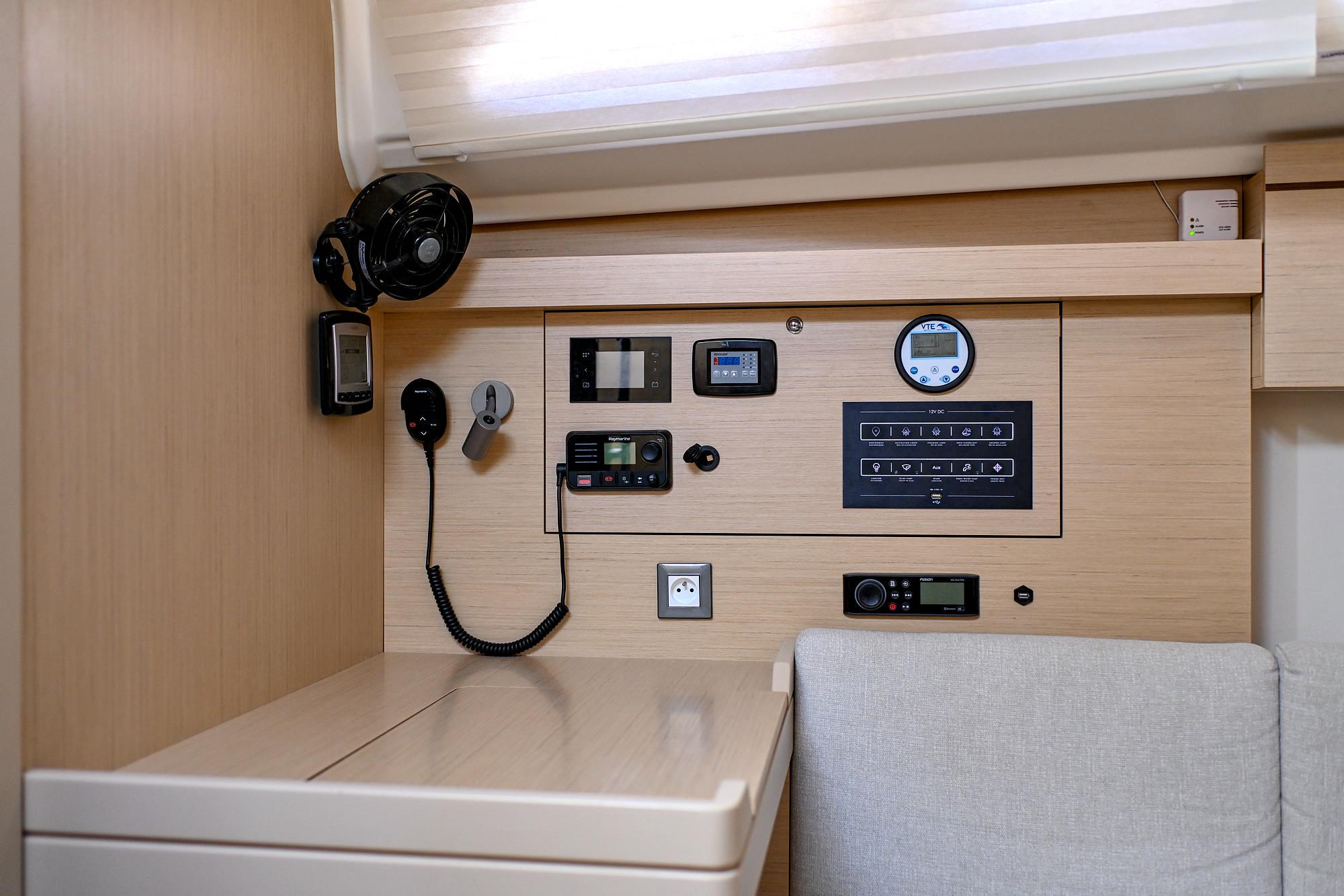 Oceanis 40.1 - 3 cab., picture 15