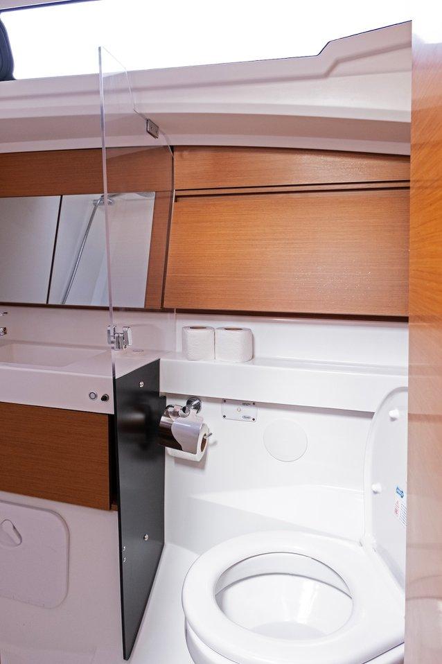 Sun Odyssey 410 - 3 cab., picture 11