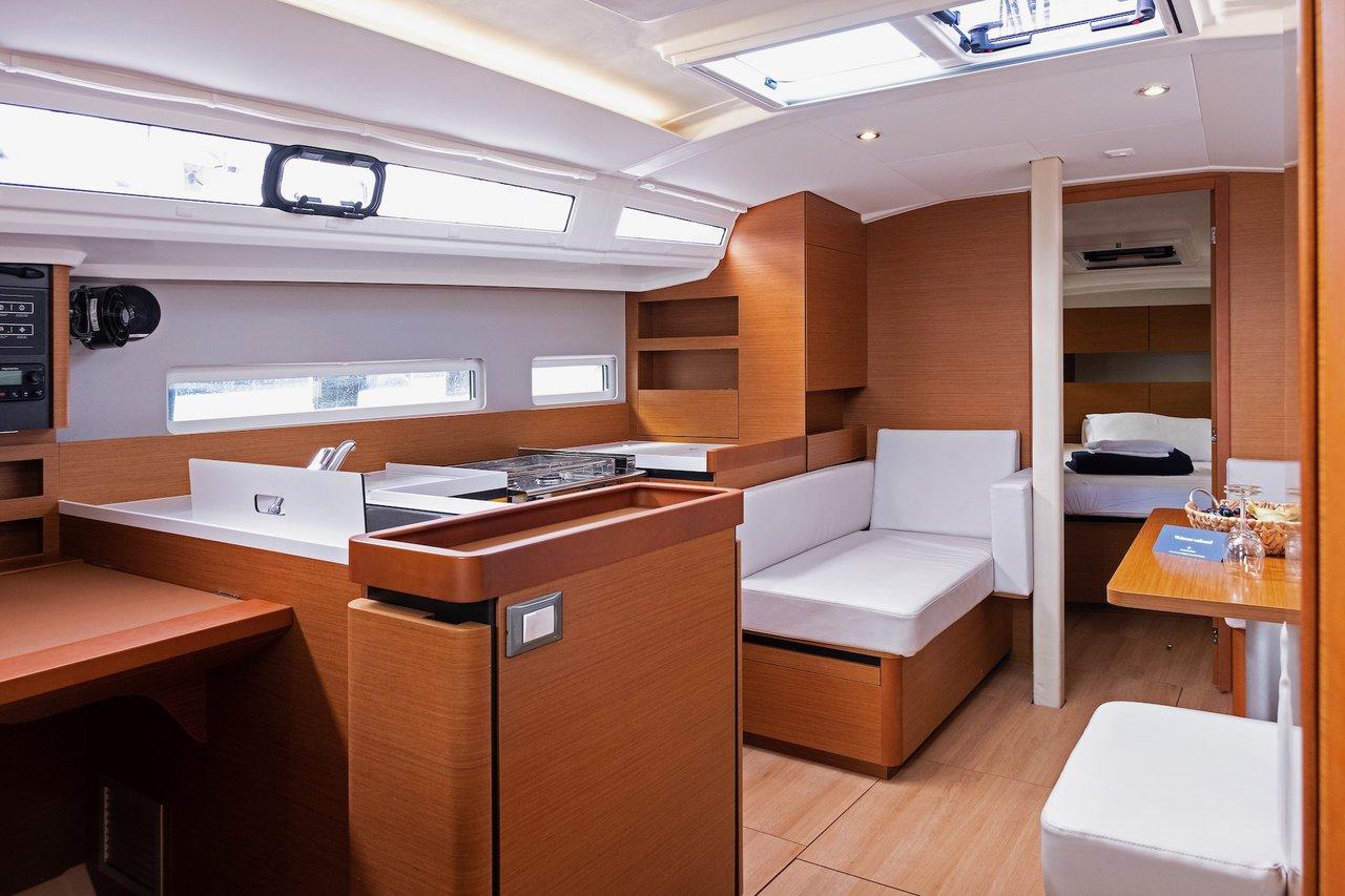 Sun Odyssey 410 - 3 cab., picture 6