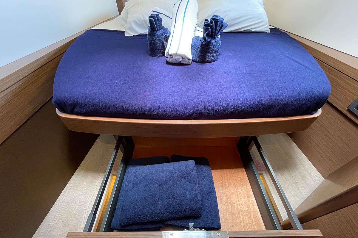 Lagoon 46 - 4 + 2 cab., picture 25