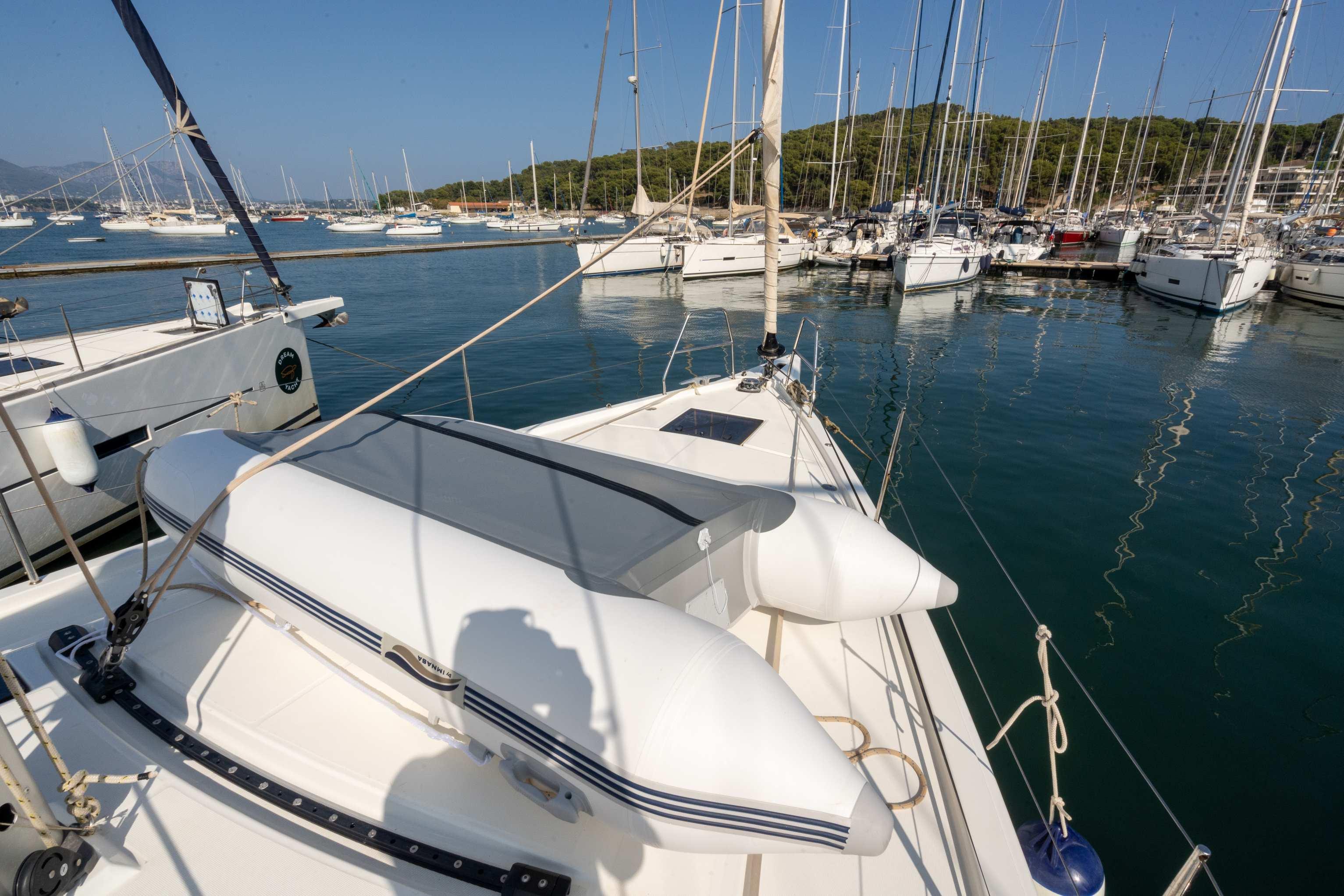 Dufour 470 - 4 + 1 cab., picture 7