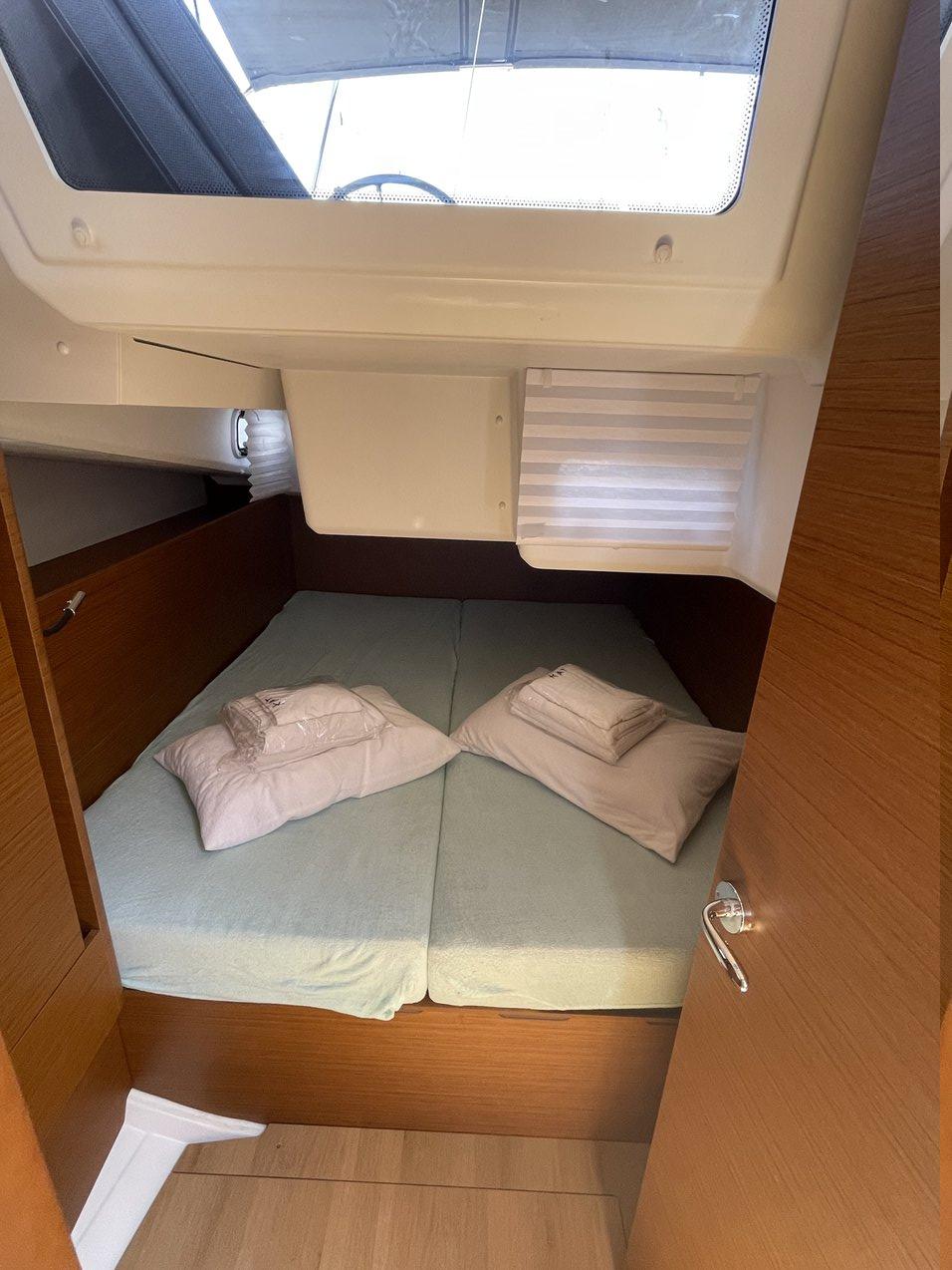 Sun Odyssey 440 - 4 cab., picture 7