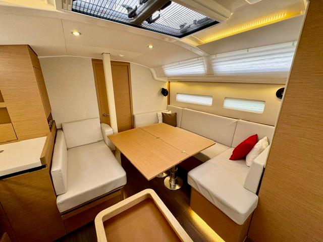 Sun Odyssey 410 - 3 cab., picture 6