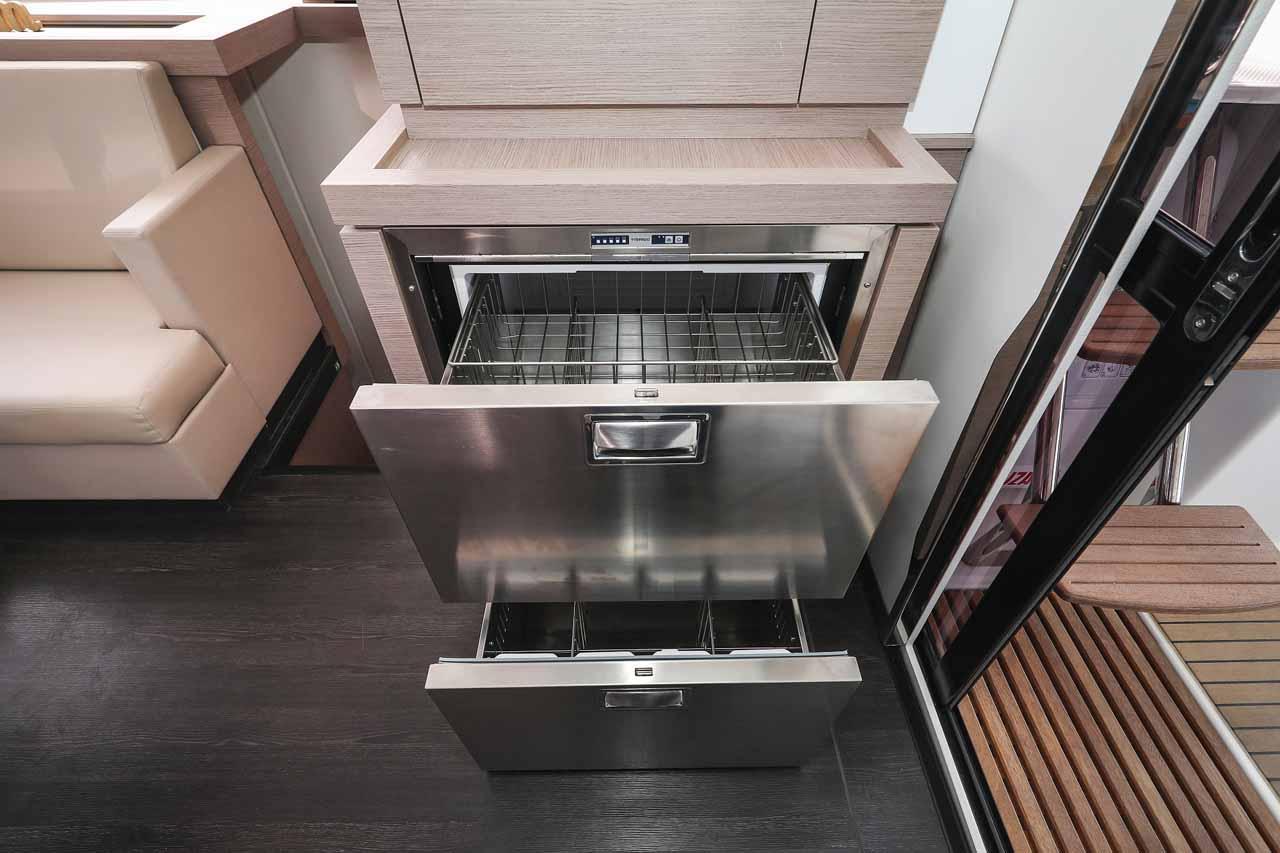 Fountaine Pajot Astrea 42 - 4 + 1 cab., picture 18