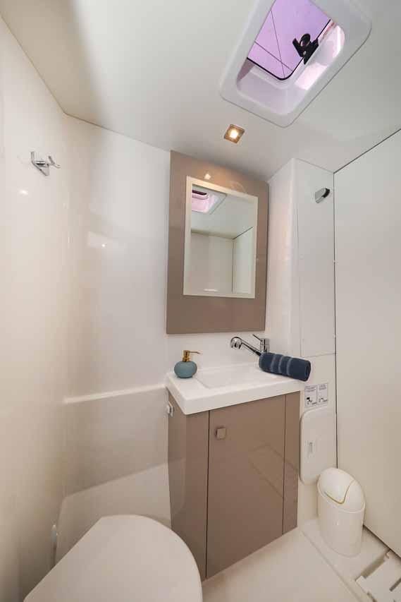 Fountaine Pajot Astrea 42 - 4 + 1 cab., picture 24