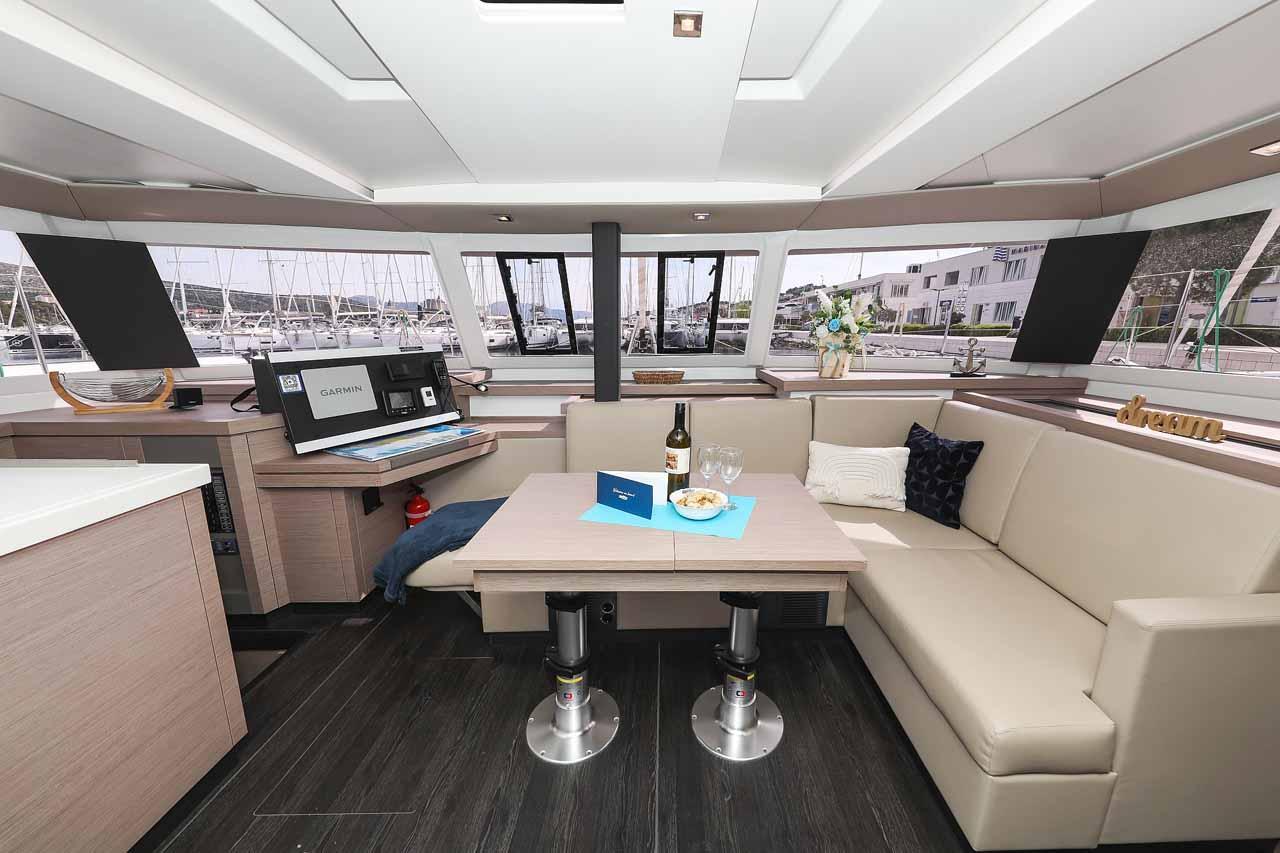 Fountaine Pajot Astrea 42 - 4 + 1 cab., picture 10