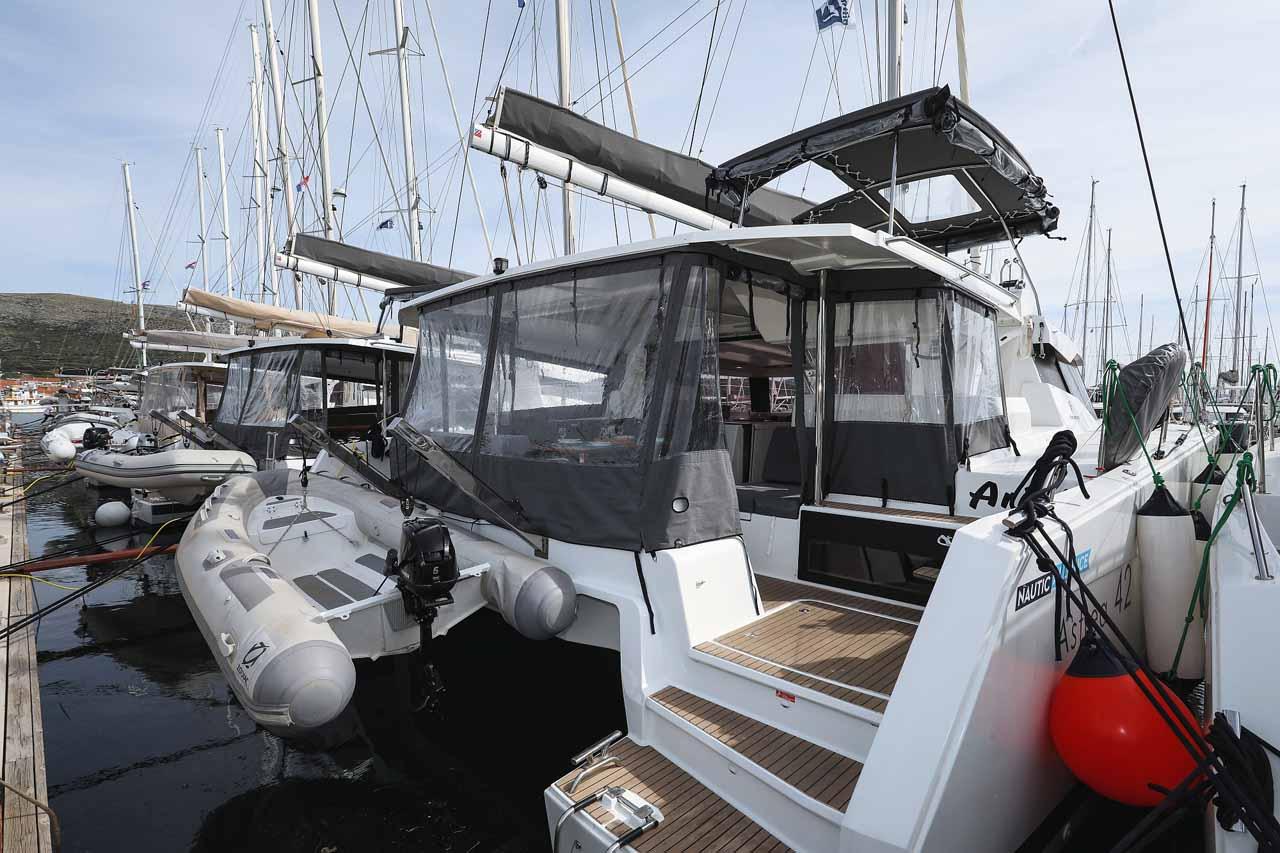 Fountaine Pajot Astrea 42 - 4 + 1 cab., picture 3