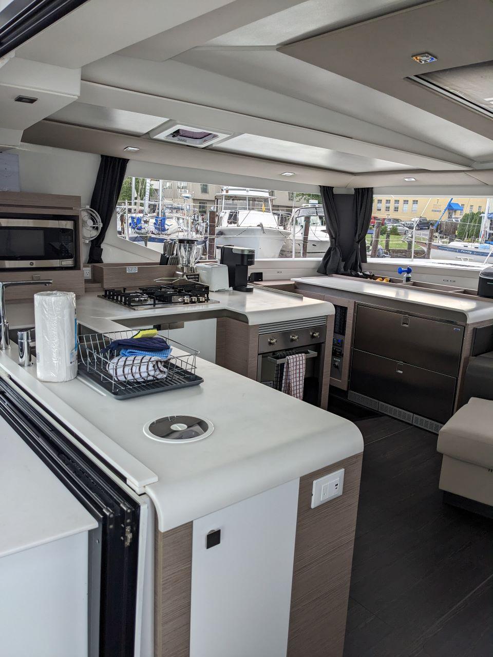 Fountaine Pajot Tanna 47 - 5 cab., picture 12