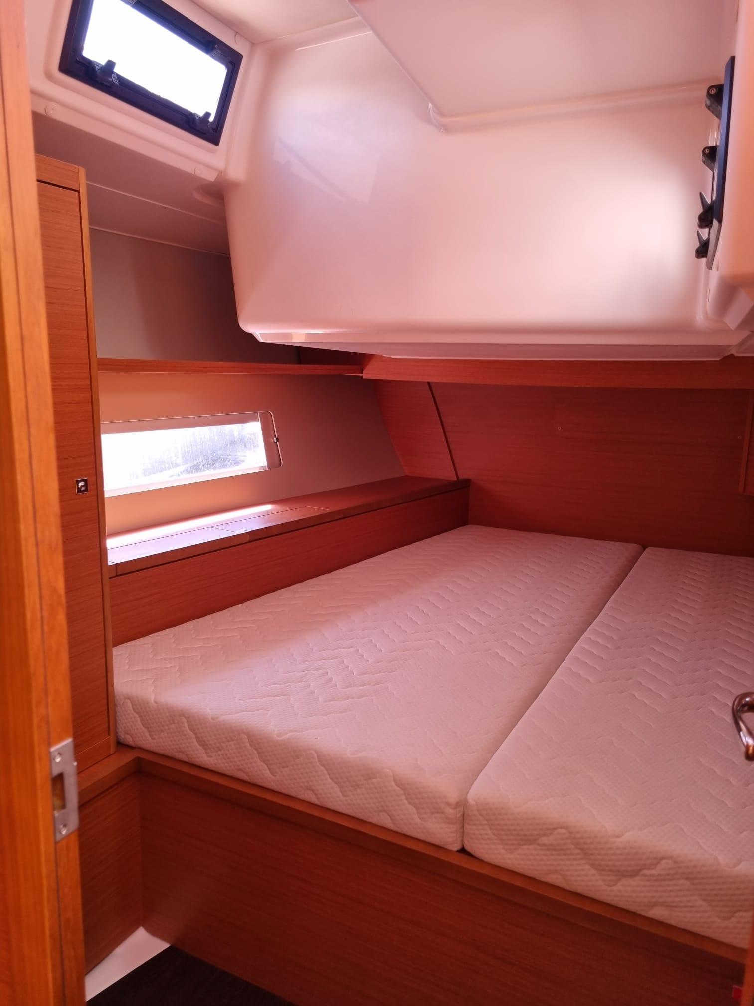 Dufour 470 - 4 cab., picture 7