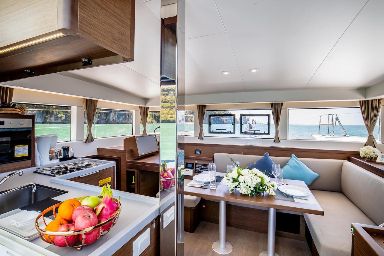 Lagoon 40 - 4 + 2 cab, picture 14