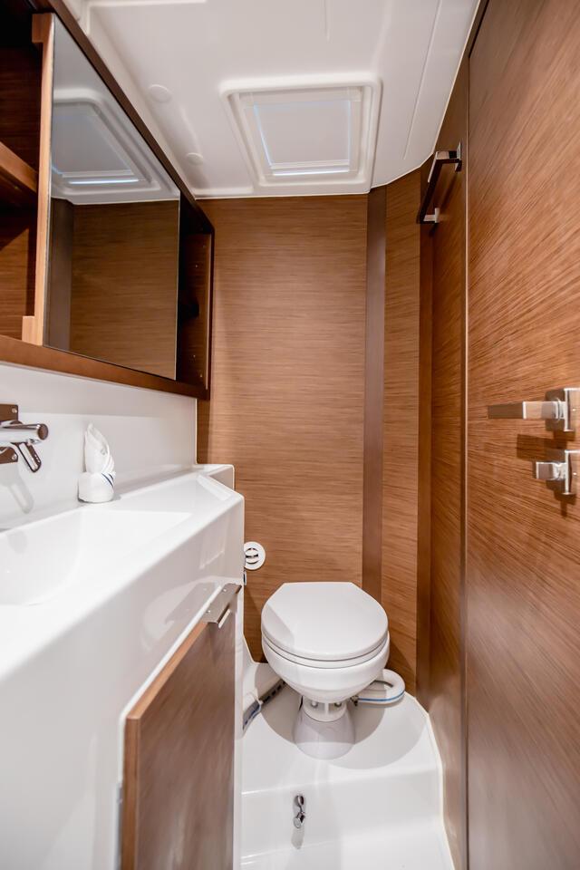 Lagoon 40 - 4 + 2 cab, picture 22