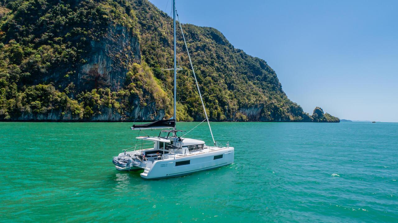 Lagoon 40 - 4 + 2 cab, picture 9