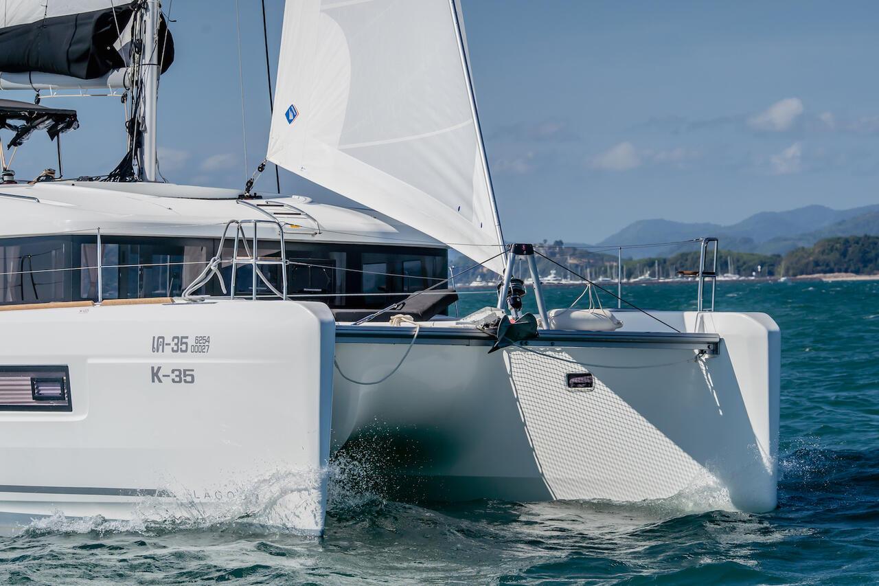 Lagoon 40 - 4 + 2 cab, picture 5