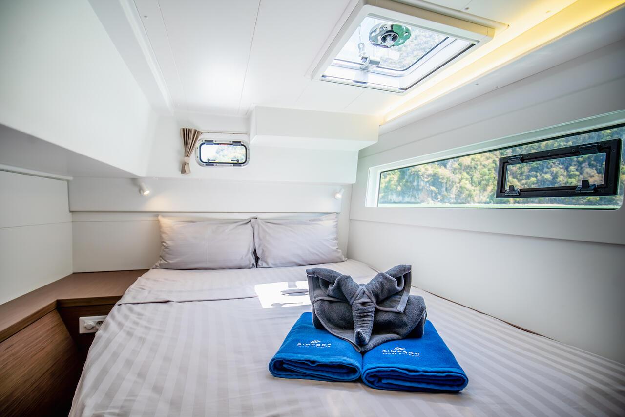 Lagoon 40 - 4 + 2 cab, picture 18