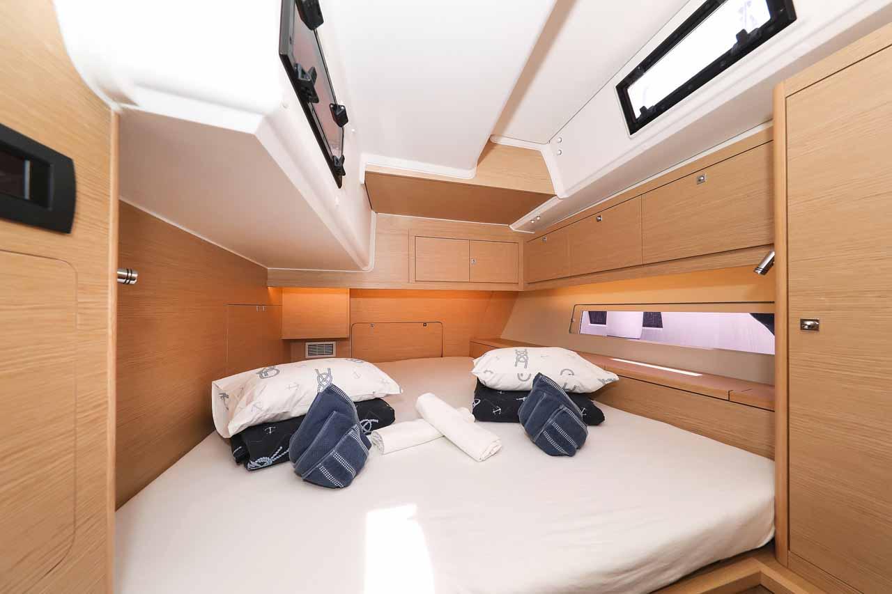 Dufour 470 - 3 cab., picture 22