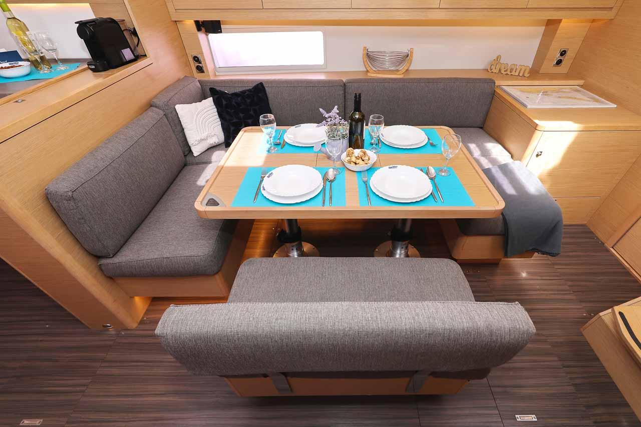 Dufour 470 - 3 cab., picture 13