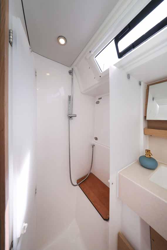 Dufour 470 - 3 cab., picture 26