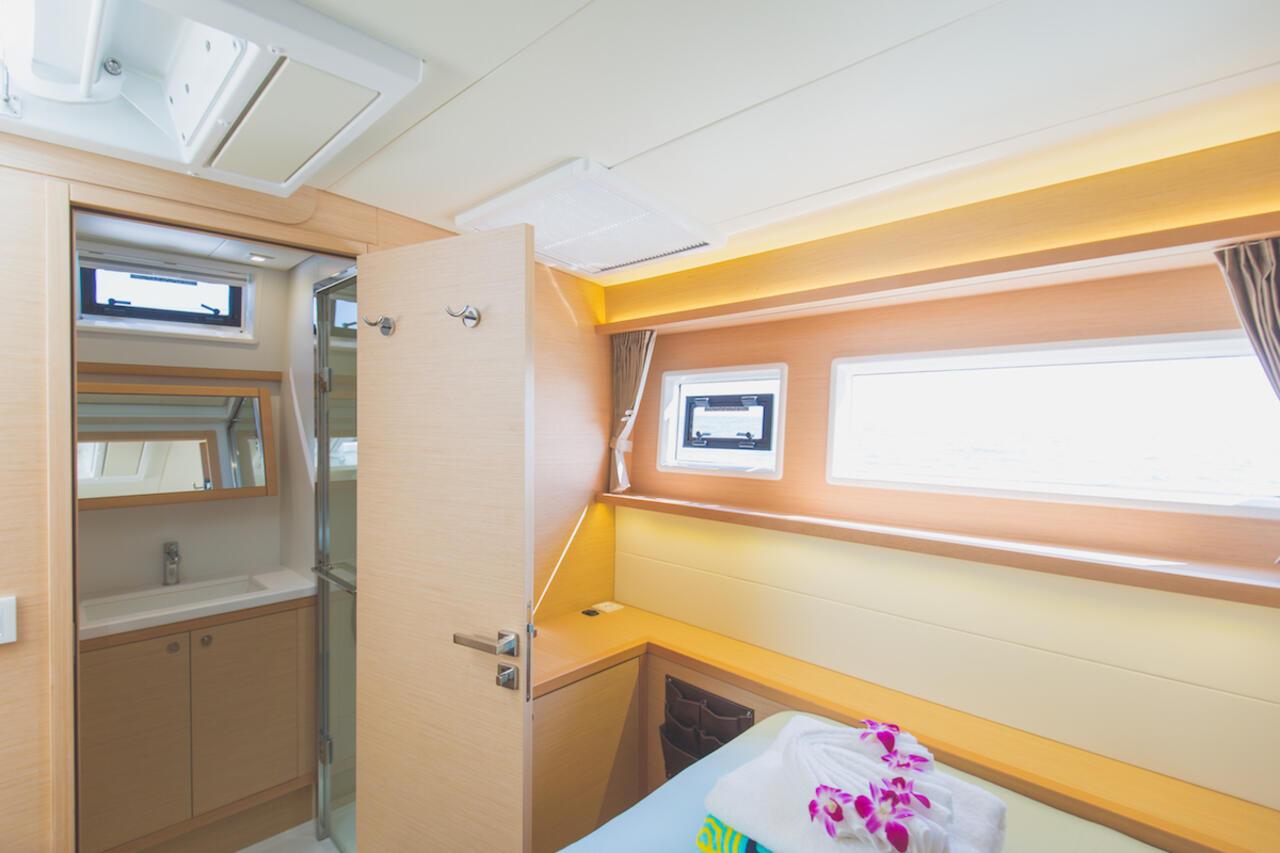 Lagoon 52 F - 5 + 2 cab., picture 18
