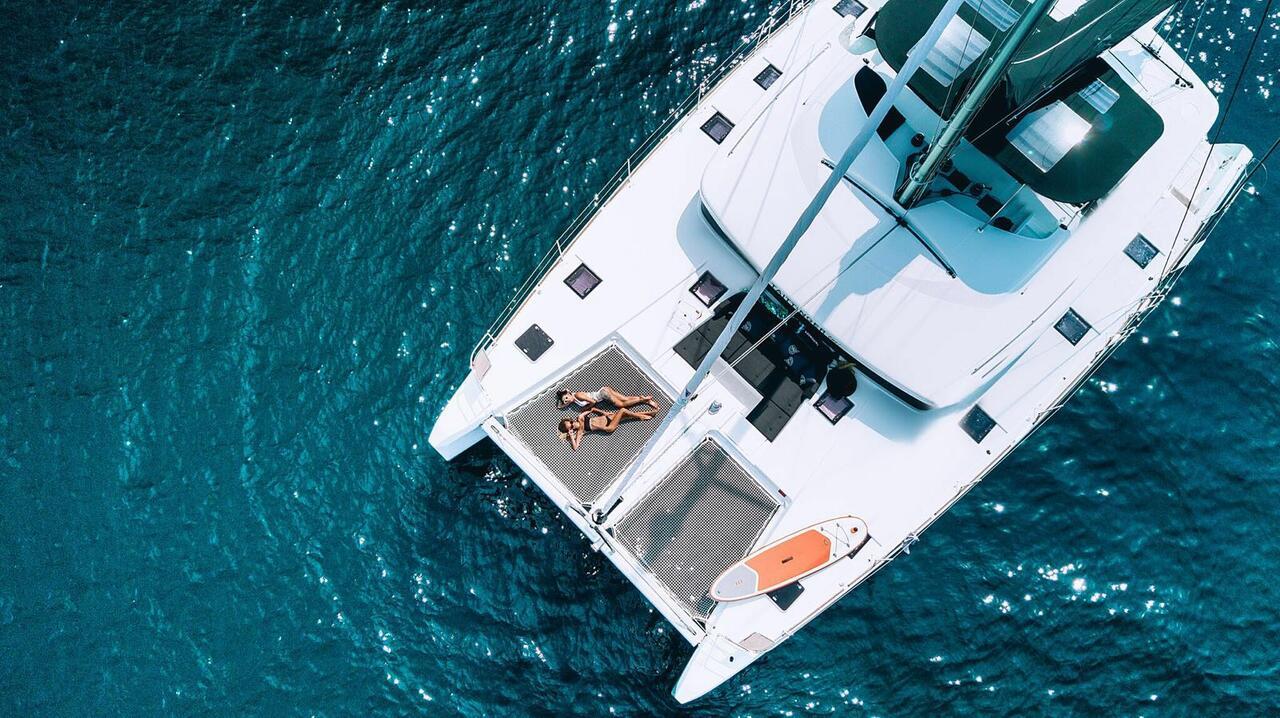 Lagoon 52 F - 5 + 2 cab., picture 5