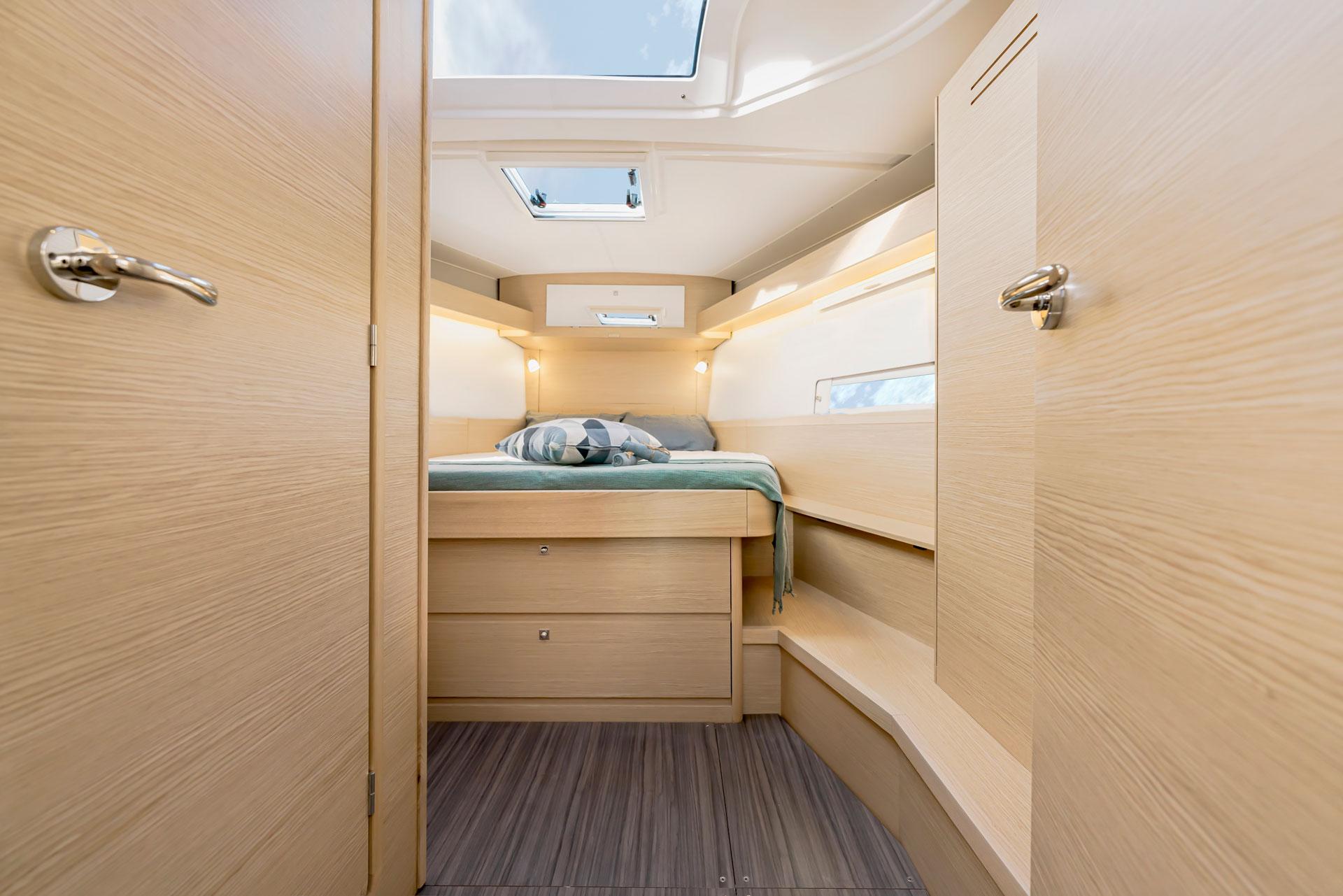 Dufour 430 GL, picture 5