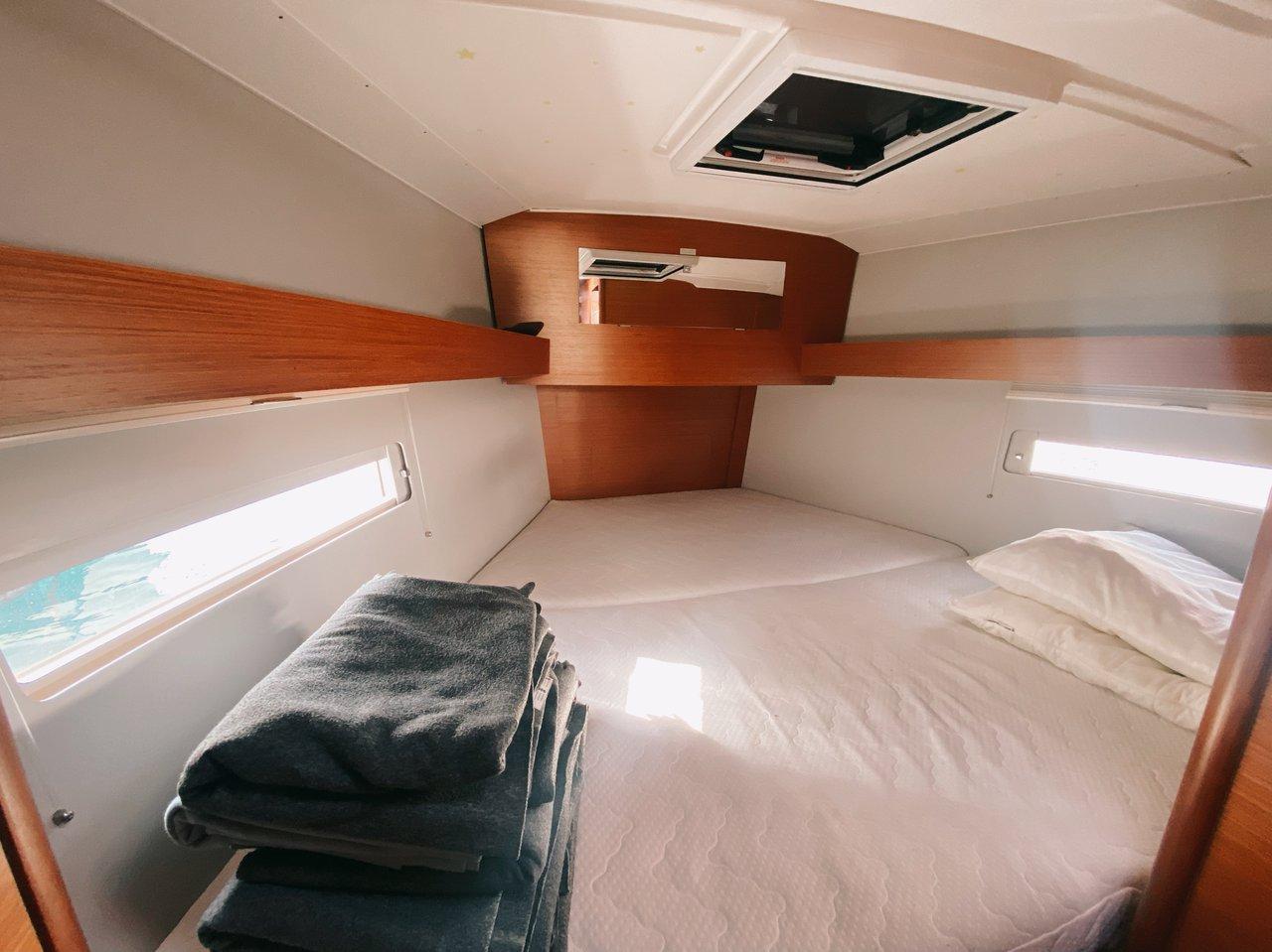 Dufour 390 GL, picture 9