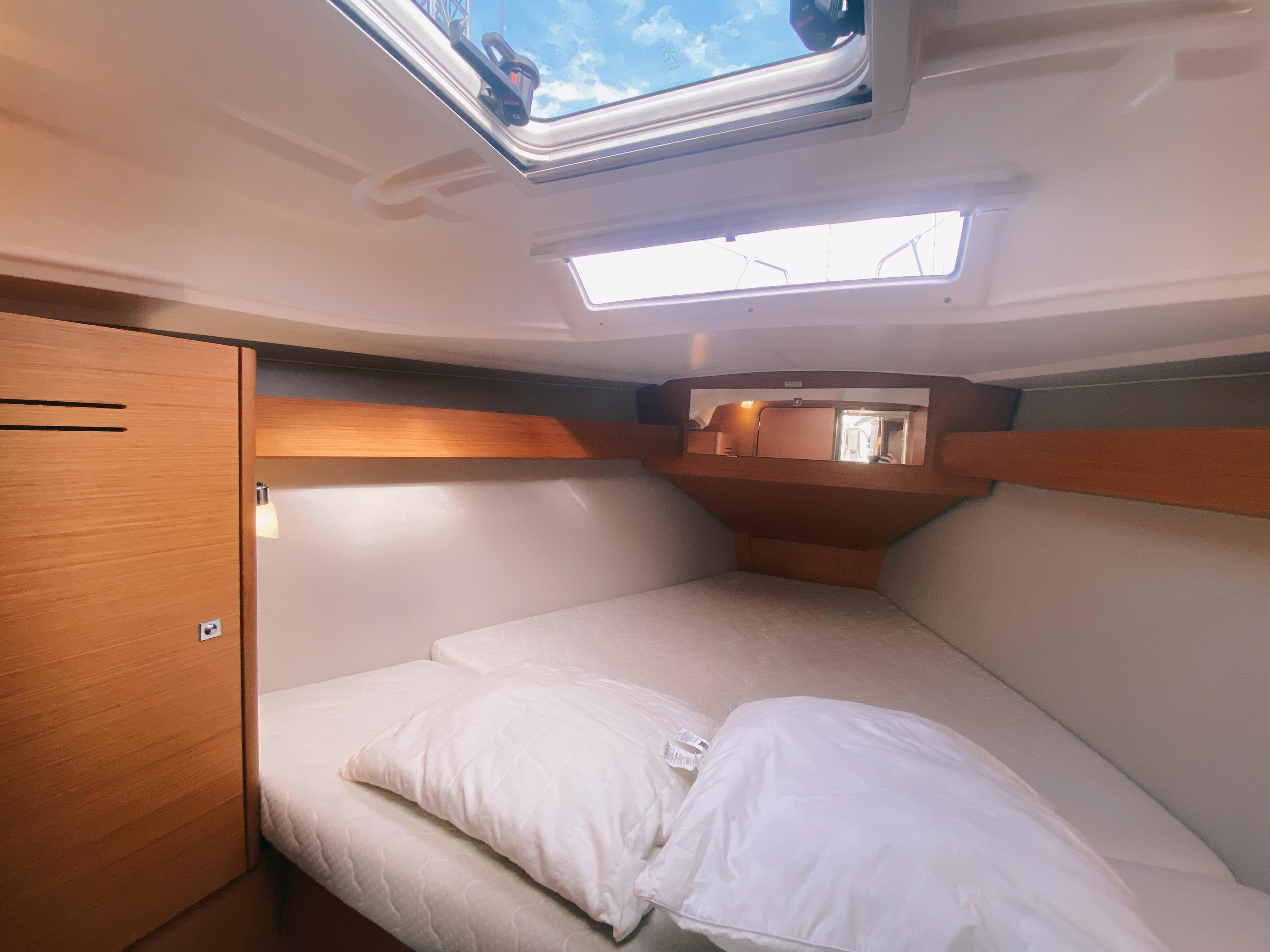 Dufour 360 GL - 3 cab., picture 4