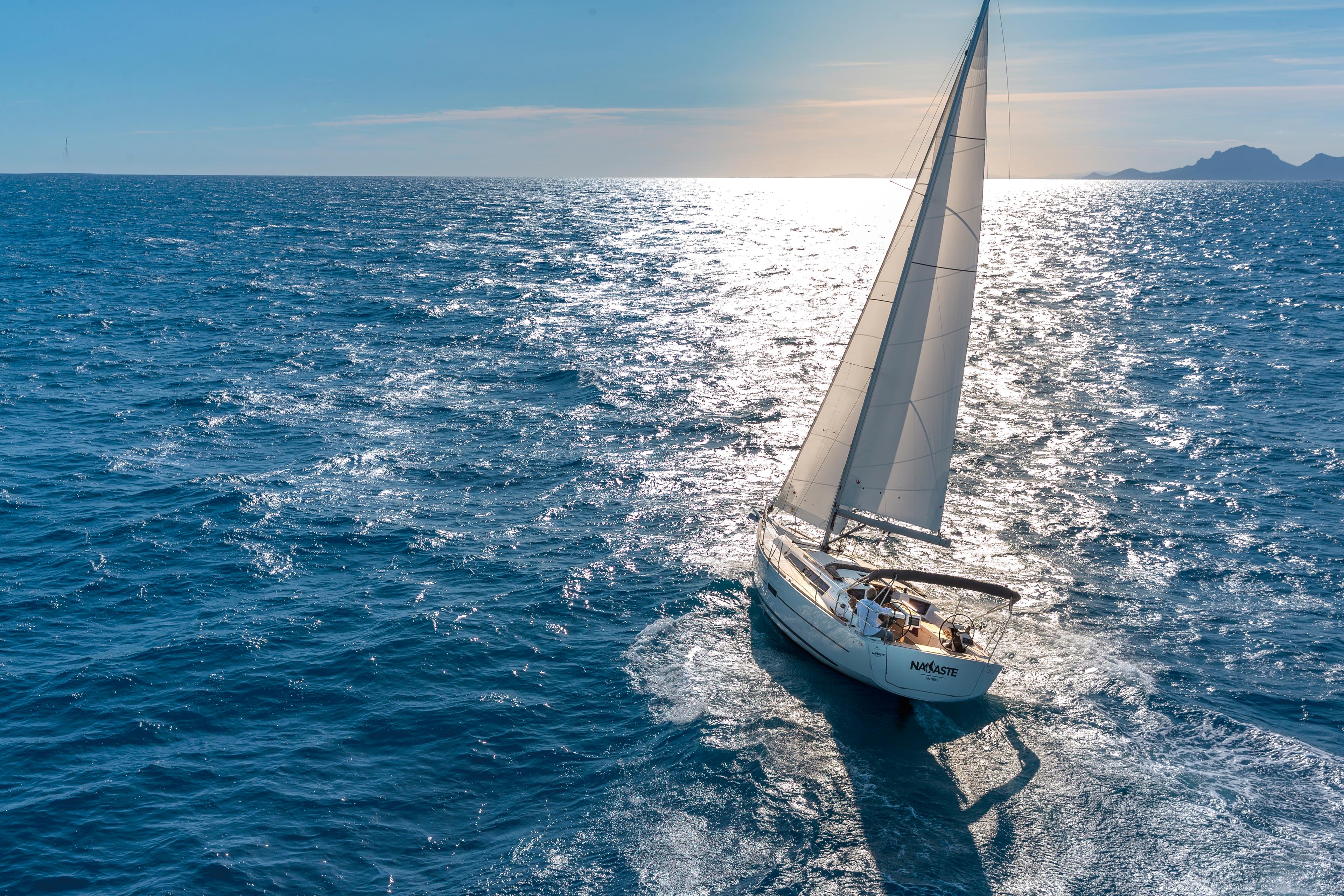 Dufour 360 GL - 3 cab., picture 2