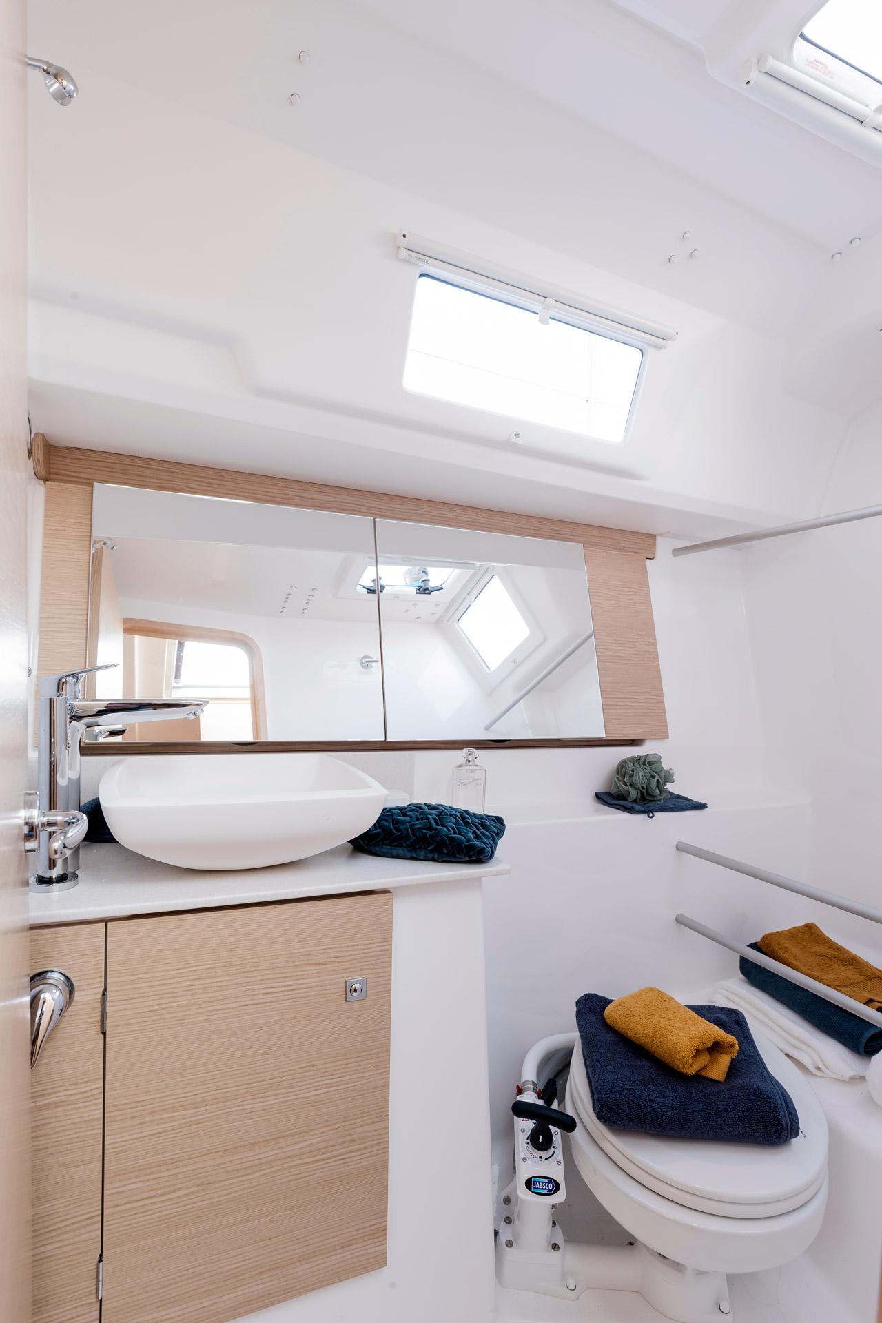 Dufour 32, picture 6