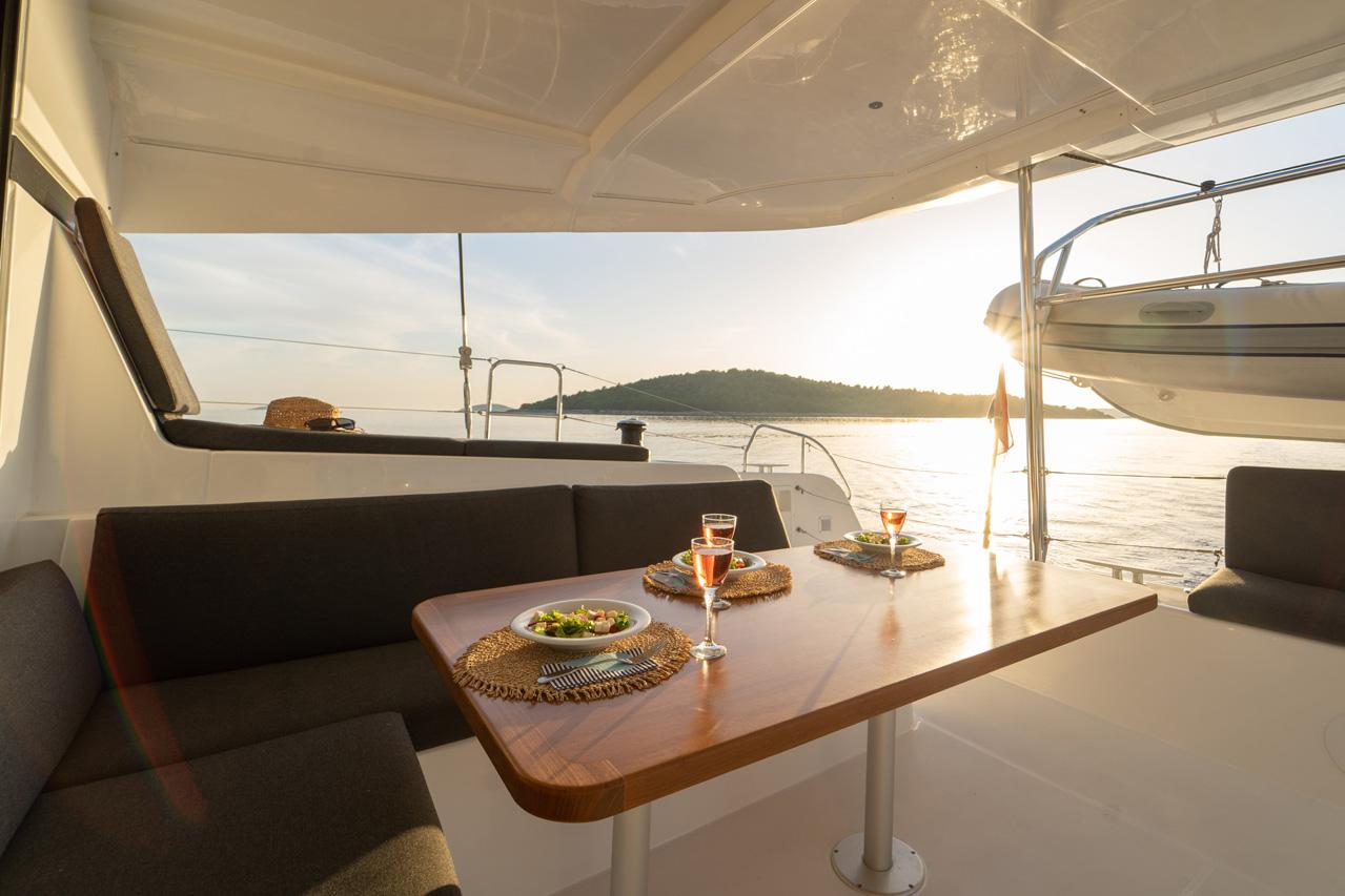 Lagoon 42 OW, picture 5