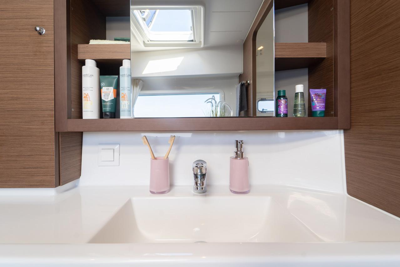 Lagoon 42 OW, picture 23