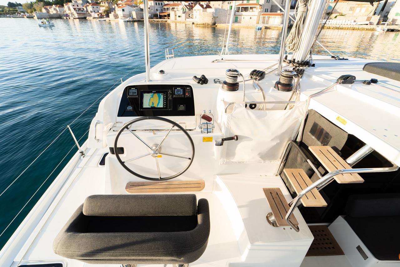 Lagoon 42 OW, picture 8