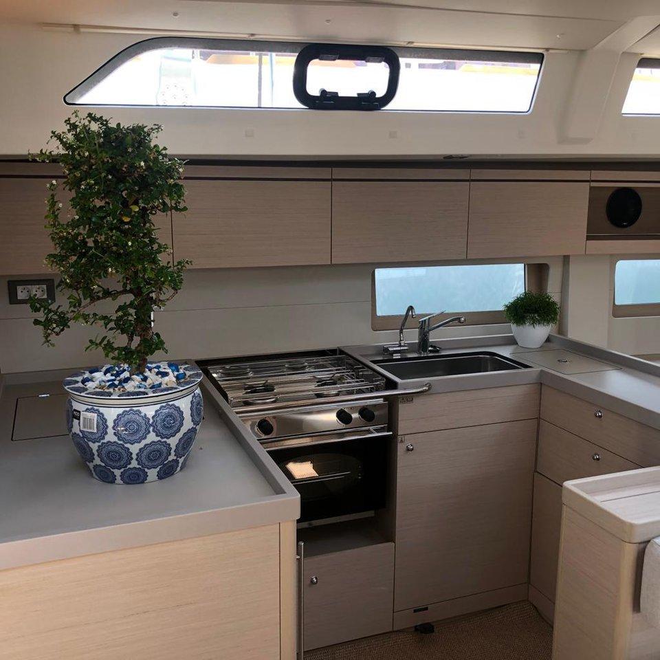 Oceanis 51.1, picture 11