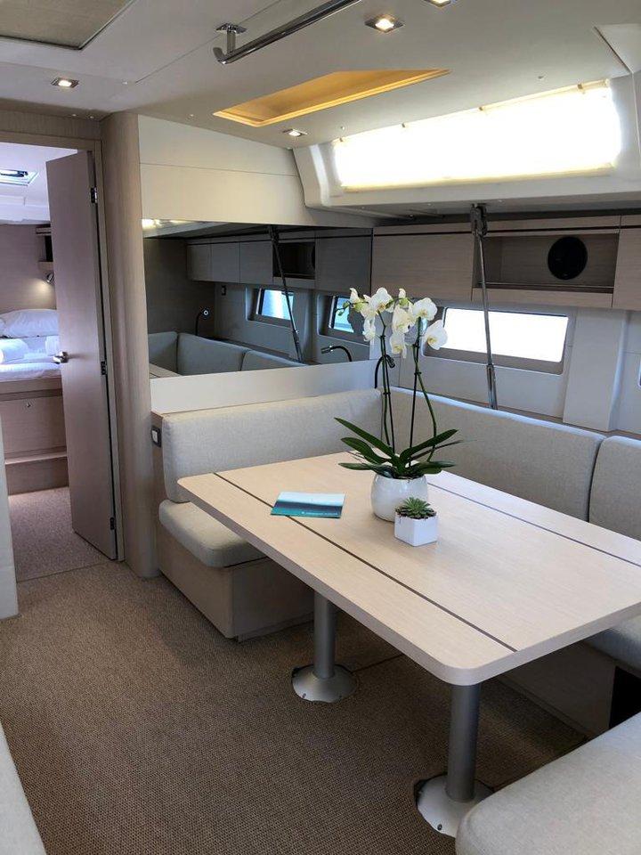 Oceanis 51.1, picture 6