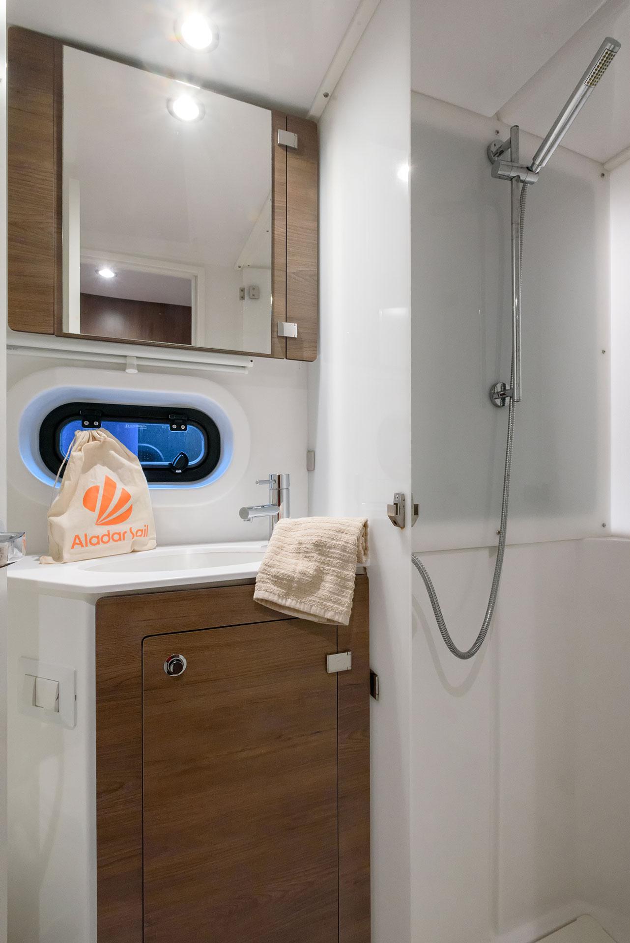 Bali 4.2 - 4 + 1 cab., picture 22