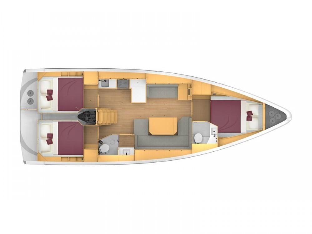 Bavaria C42, picture 2