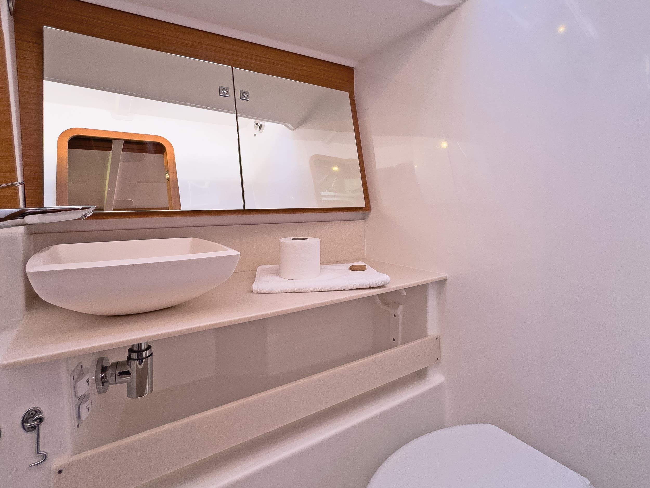 Dufour 430, picture 15