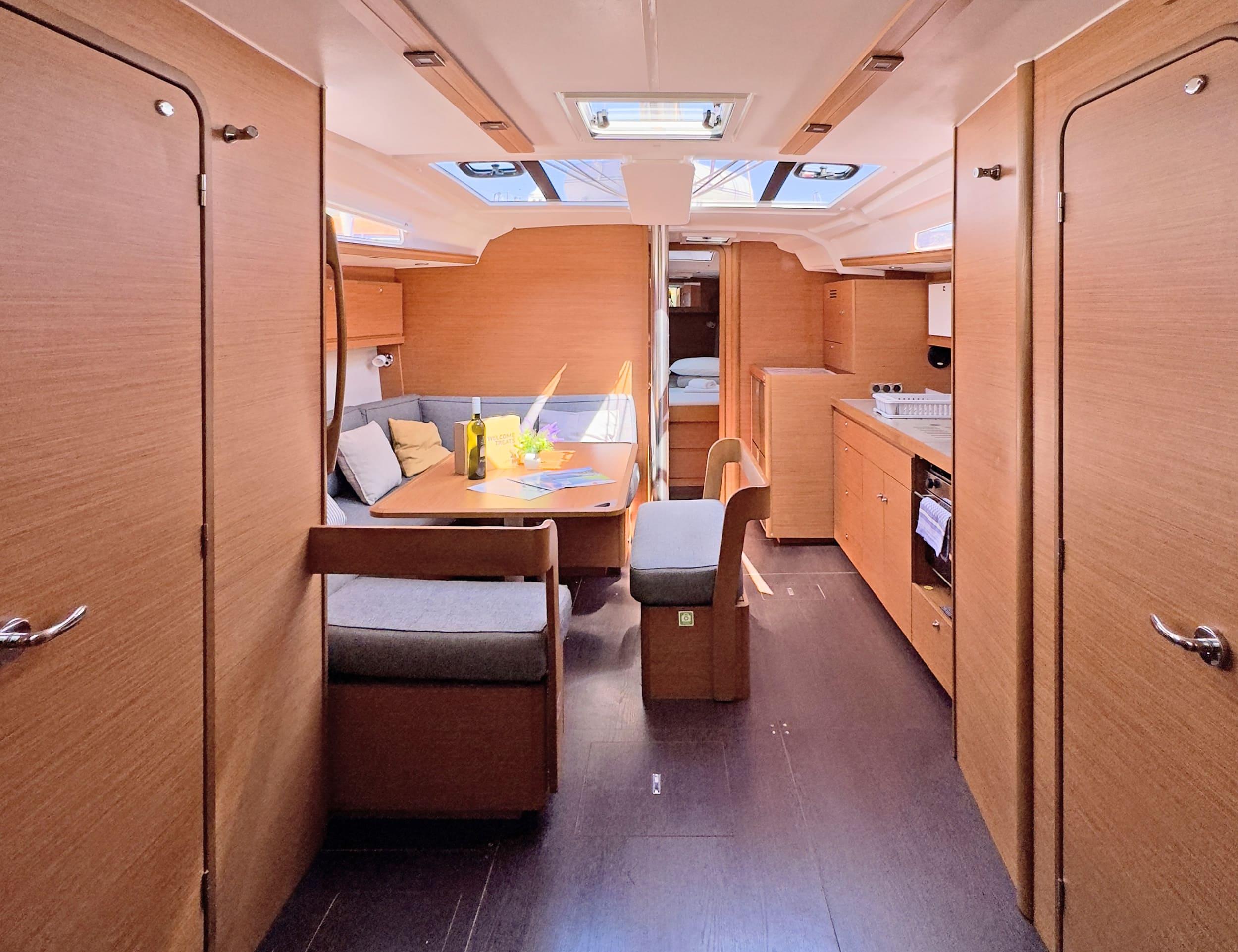 Dufour 430, picture 12