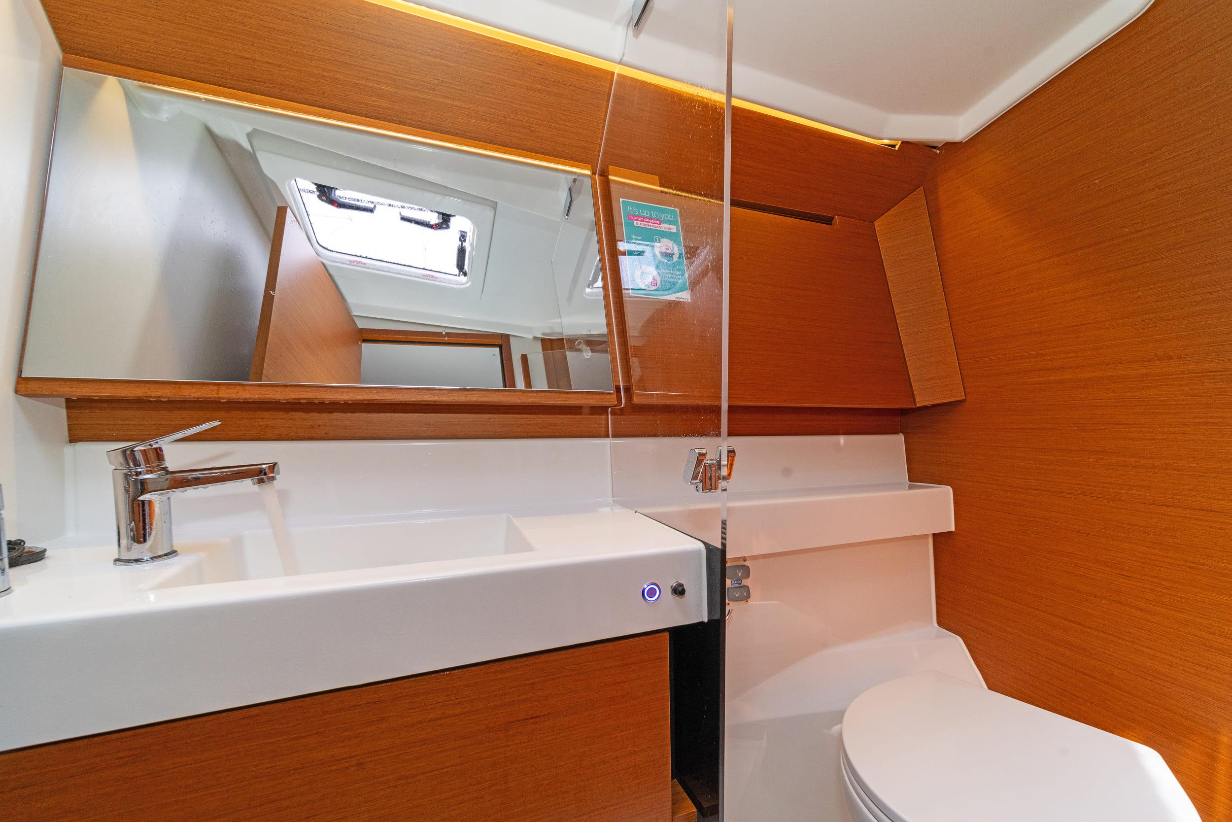 Sun Odyssey 410 - 3 cab., picture 17