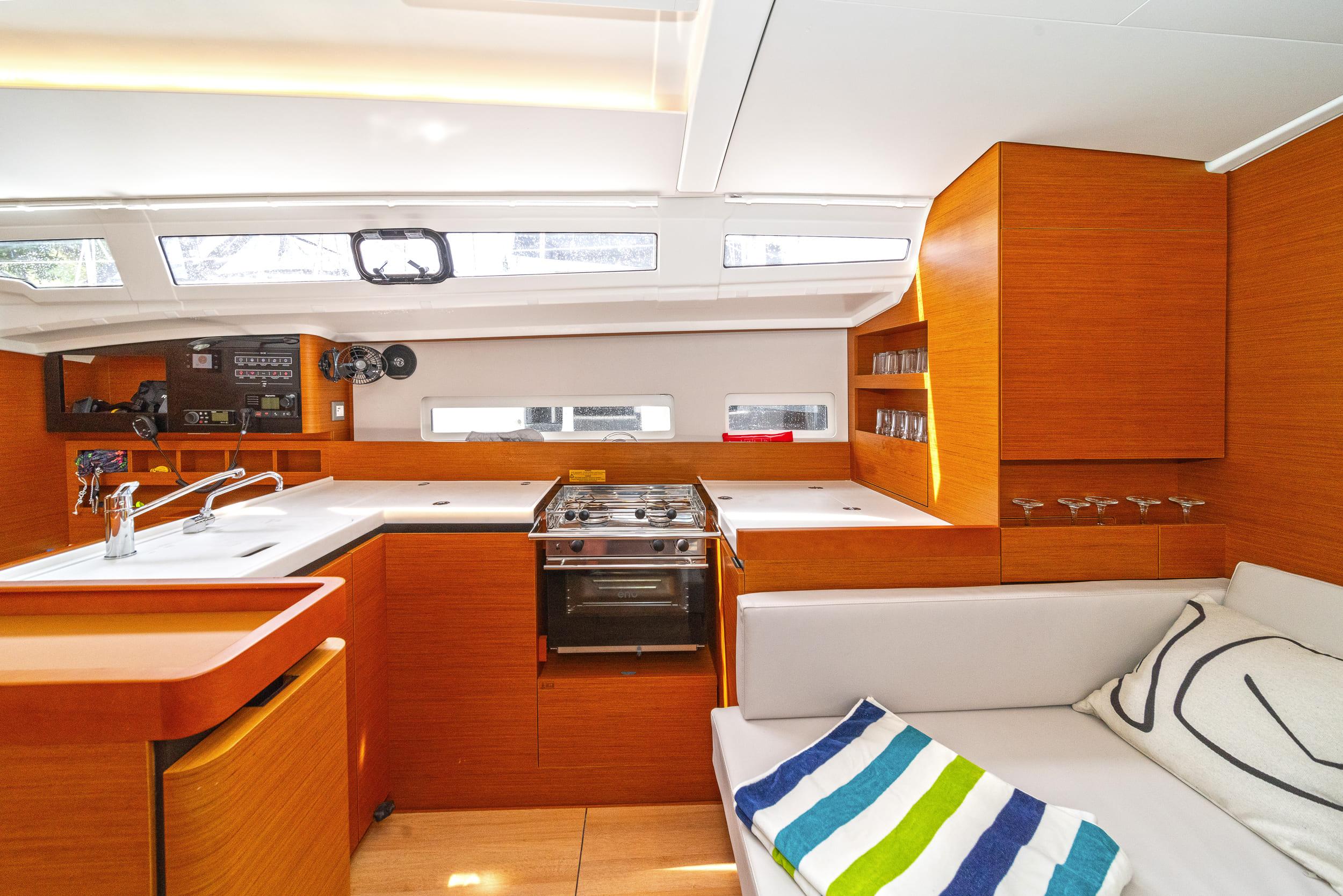 Sun Odyssey 410 - 3 cab., picture 11