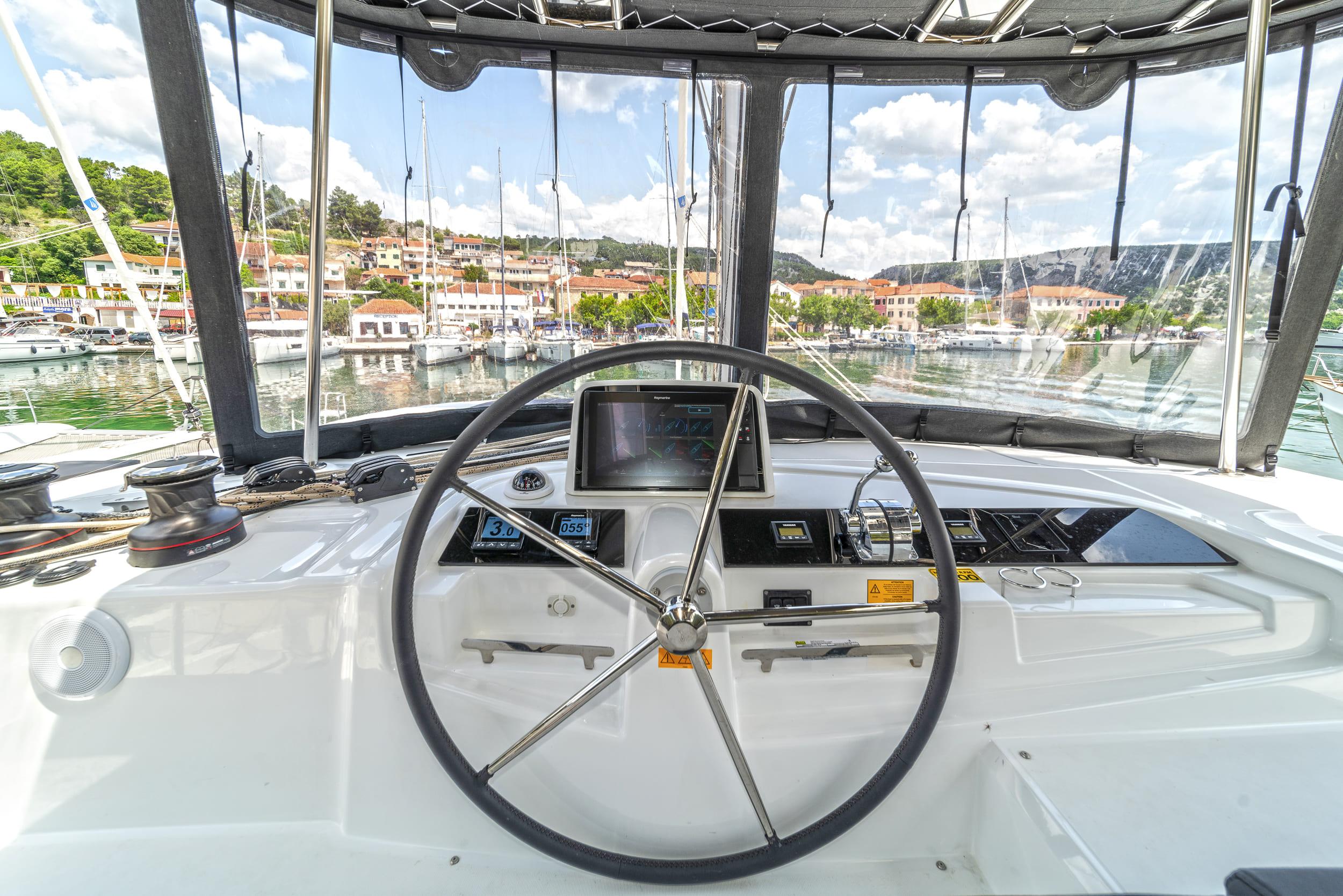 Lagoon 46 - 4 + 2 cab., picture 7