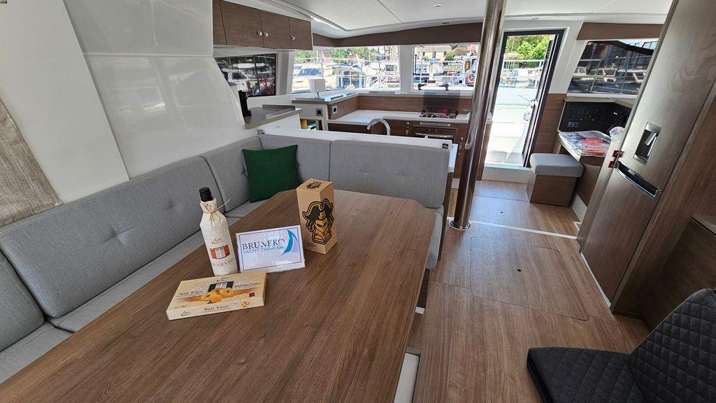 Bali 4.2 - 4 + 1 cab., picture 17