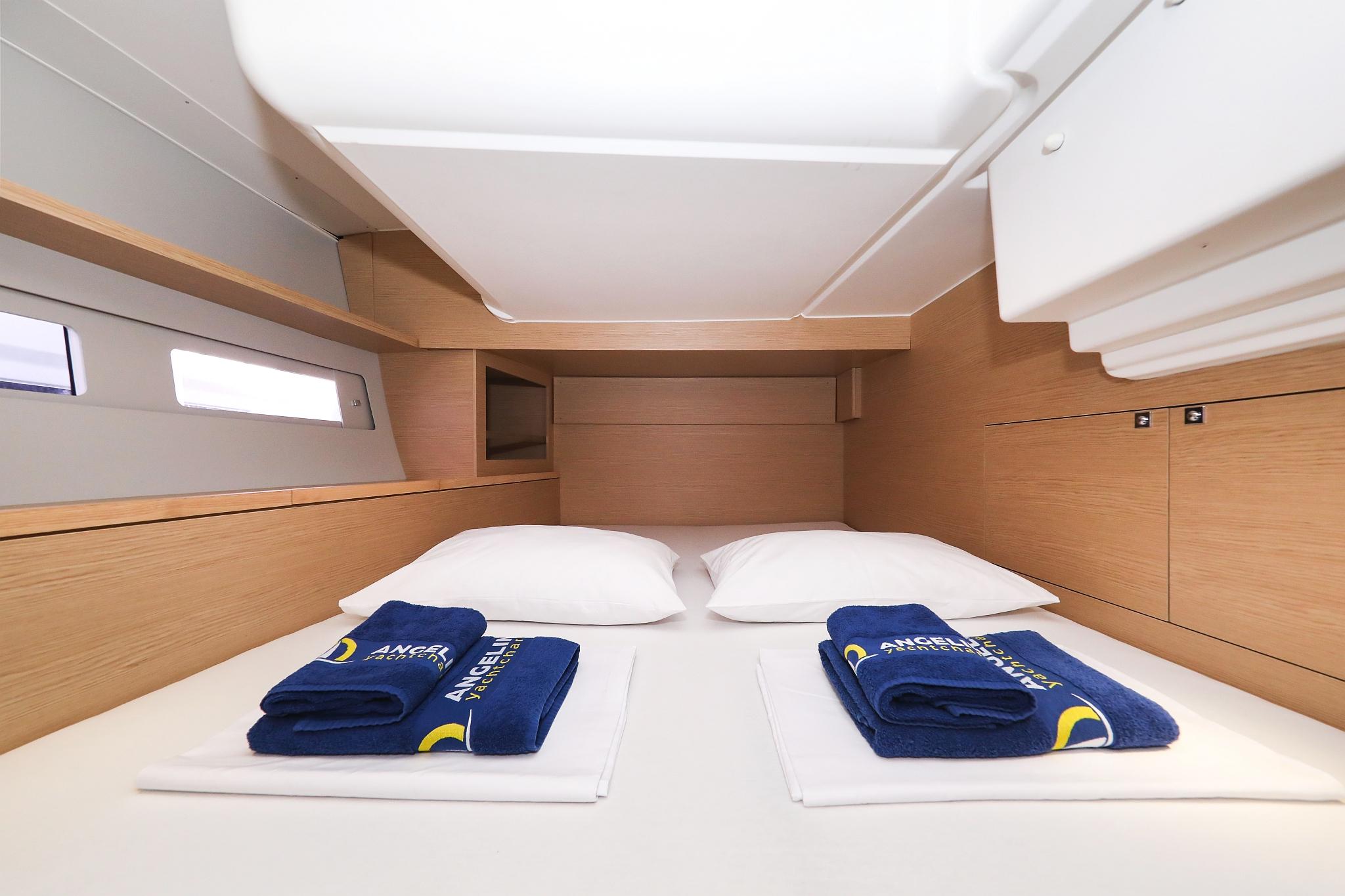Dufour 530 - 6 cab., picture 27