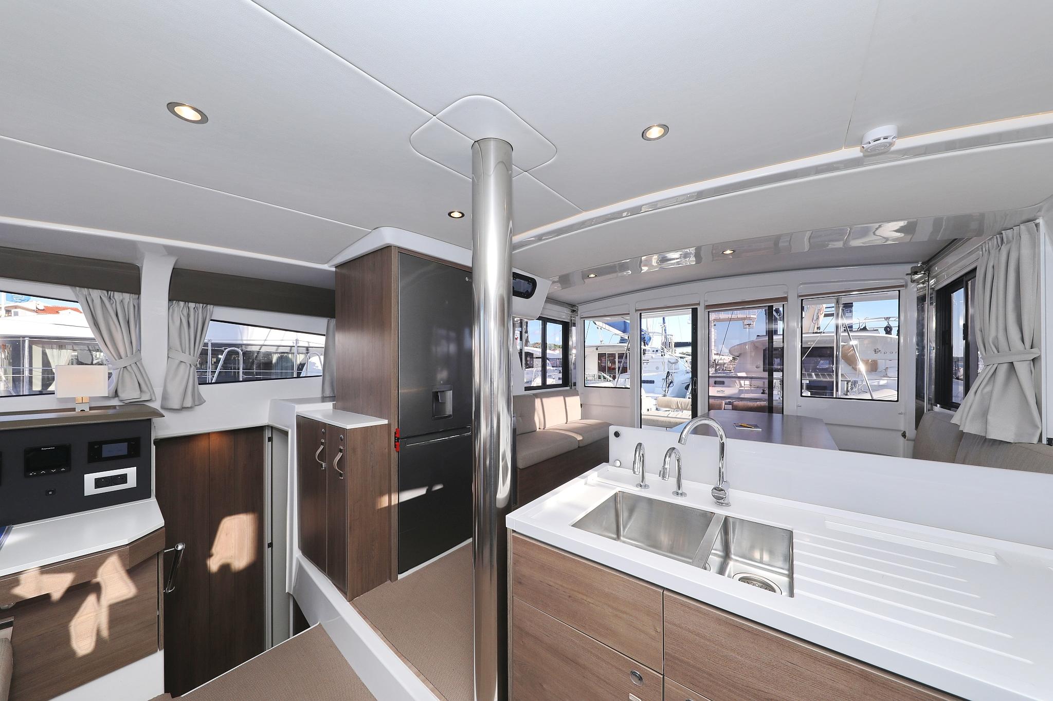 Bali 4.2 - 4 + 1 cab., picture 17