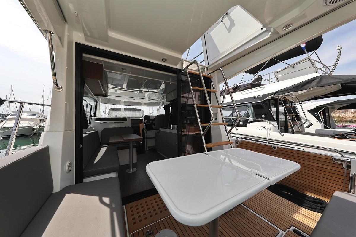 Antares 11 Fly OB, picture 10