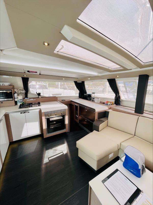 Fountaine Pajot Tanna 47 - 5 cab., picture 8