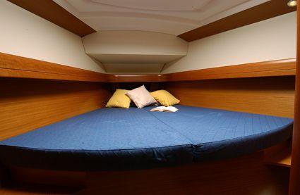 Sun Odyssey 42i, picture 4