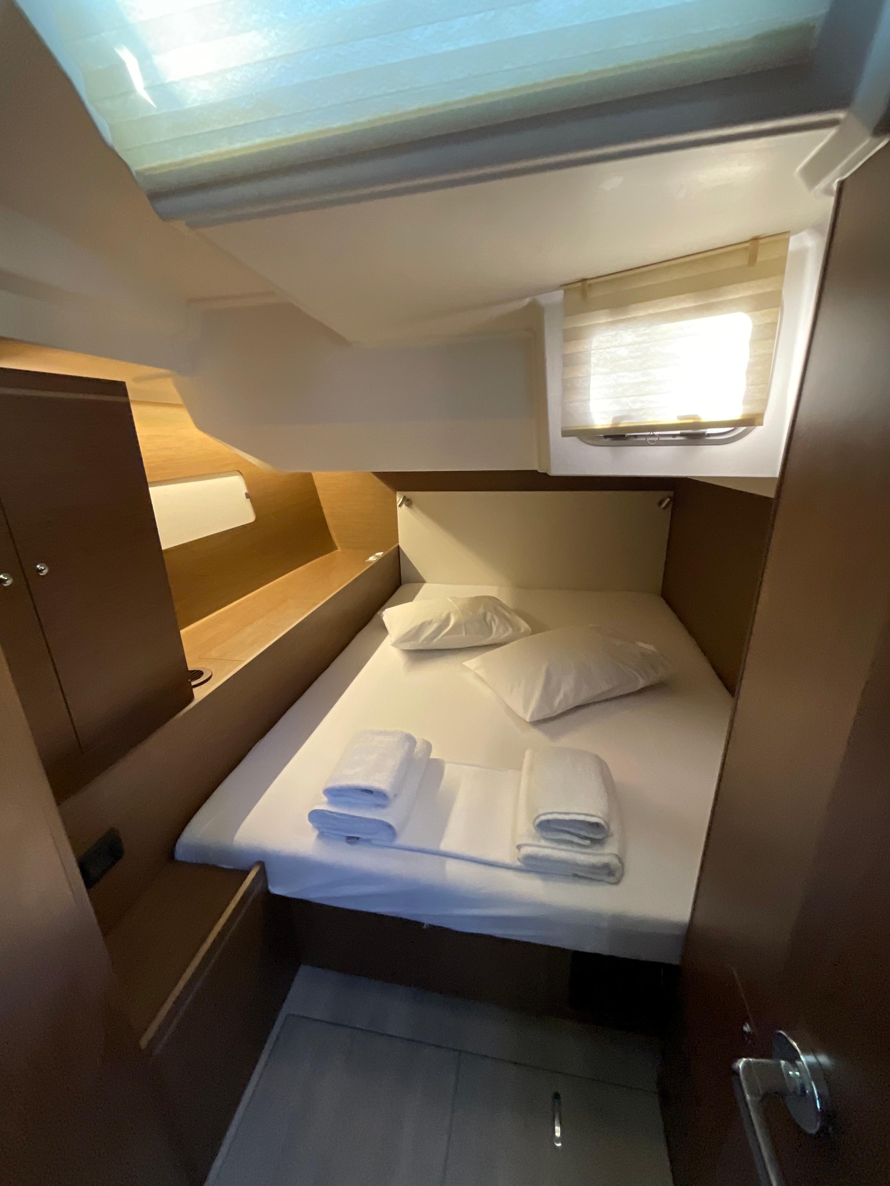 Oceanis 51.1 - 5 + 1 cab., picture 11