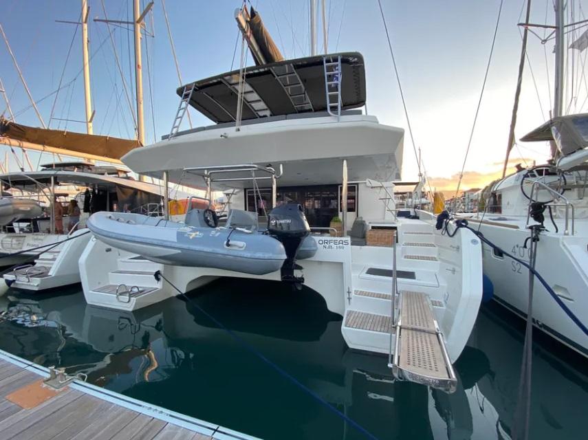 Dufour 48 Catamaran - 5 + 1 cab., picture 1